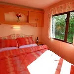 Flemings White Bridge Self-catering Mobile Hire 4*