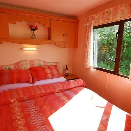 Flemings White Bridge Self-catering Mobile Hire 4*