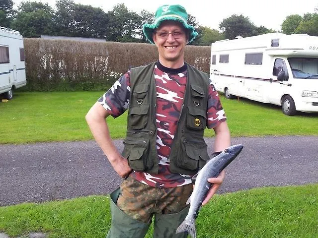 Flemings White Bridge Self-catering Mobile Hire 基拉尼