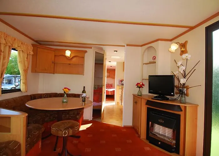 Flemings White Bridge Self-catering Mobile Hire ホリデーパーク