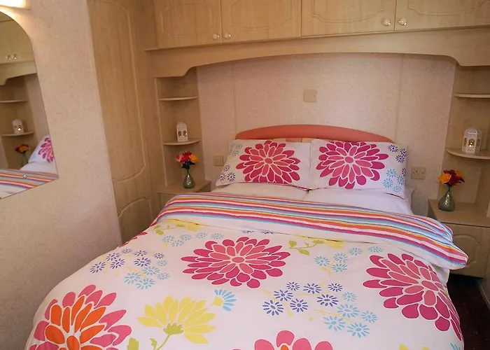 Flemings White Bridge Self-catering Mobile Hire 4*