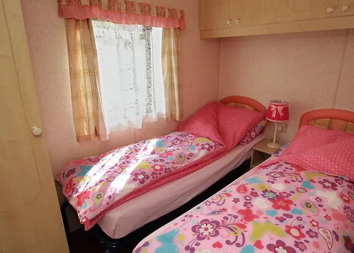 Flemings White Bridge Self-catering Mobile Hire 4*