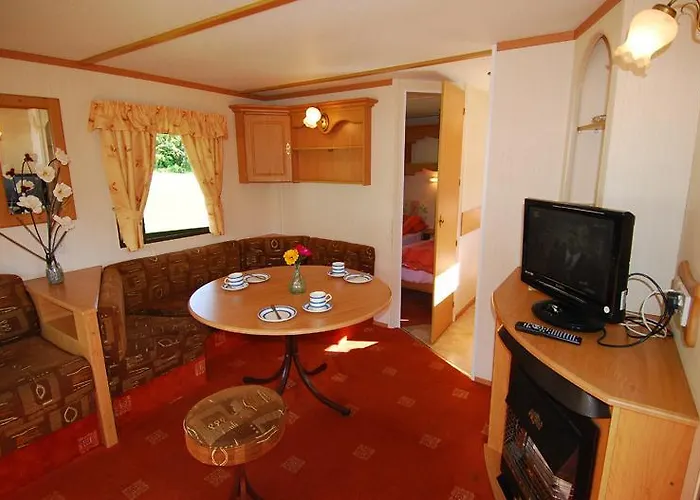 Flemings White Bridge Self-catering Mobile Hire Semesterpark 4*