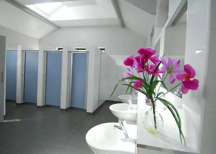 Flemings White Bridge Self-catering Mobile Hire Semesterpark